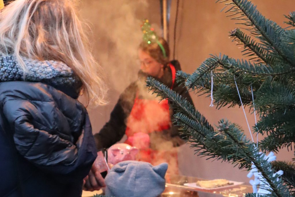 Bewirtung auf dem Weihnachtsmarkt Bewirtung auf dem Weihnachtsmarkt